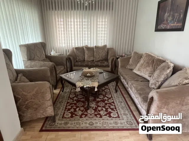 غرفة ضيوف كاملة (طقم كنبايات/طربيزات/سجادة)