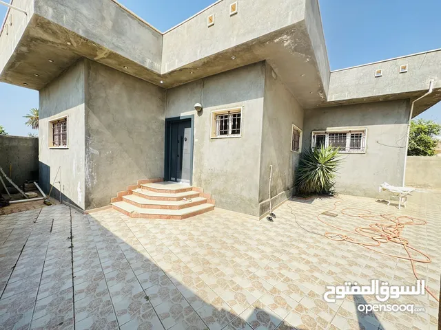 200 m2 3 Bedrooms Townhouse for Rent in Tripoli Janzour