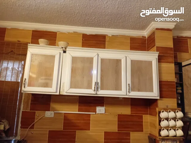 خزانة مطبخ علويه المنيوم  في الزرقاء الجديده