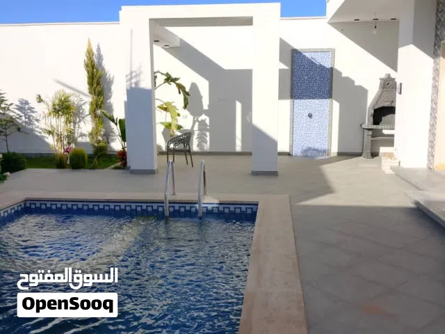 3 Bedrooms Farms for Sale in Tripoli Ain Zara