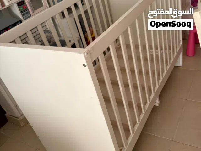سرير أطفال من ايكيا