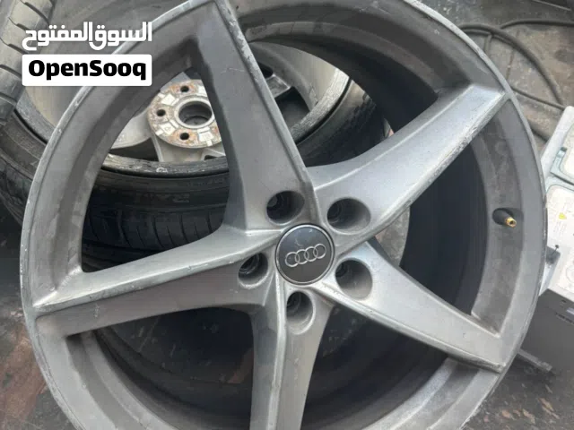 جنط 18 للبيع يركب جولف وفولكس وشيروكو 112/5 او 114 ب 25 الف التواصل بالهاتف