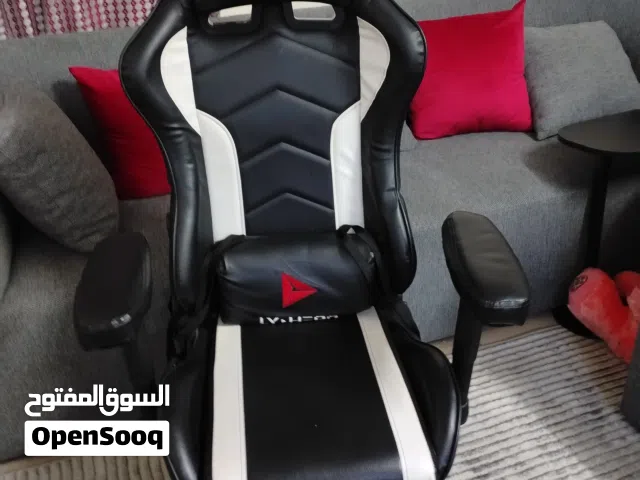 كرسي قيمنق مستعمل