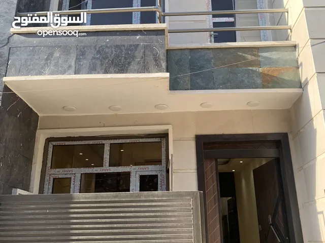 50 m2 2 Bedrooms Townhouse for Sale in Baghdad Qahira