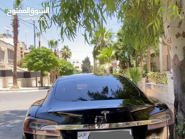 تيسلا s 2016