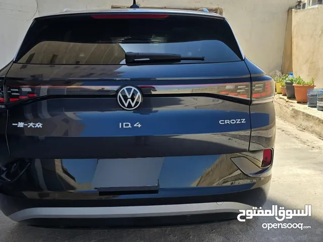 2024 ID 4 crozz pro piano black برو بيانو بلاك عداد زيرو كفالة اتوهب 6 سنوات أو 100 ألف كيلو متر
