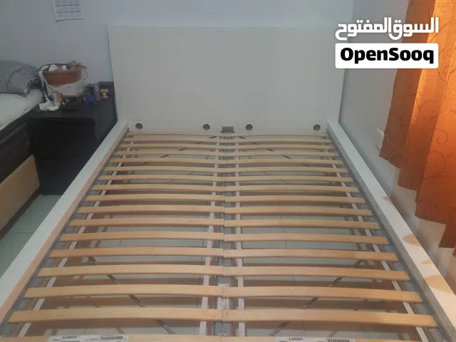 سرير من ikea