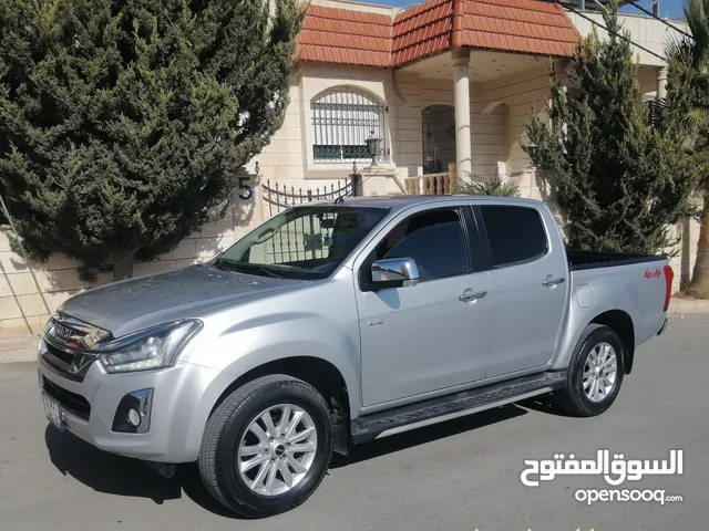 ISUZU D-MAX 2021 ايسوزو ديماكس 2021 فحص كامل بحال الوكاله قاطعه مسافة : 120000 kM -محرك 3000cc /Tu