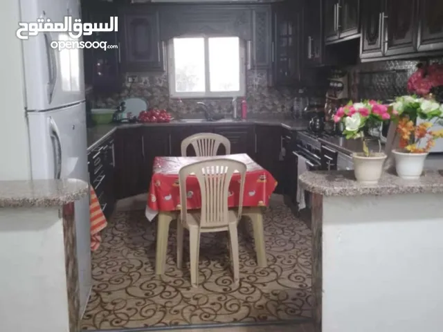 200 m2 4 Bedrooms Townhouse for Sale in Madaba lob