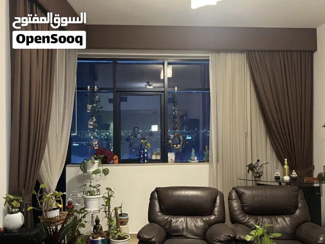 Window full length curtains; Venetian Blind