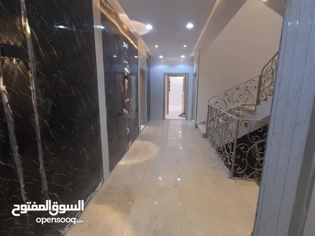 400 m2 Studio Apartments for Rent in Al Riyadh Al Aqiq