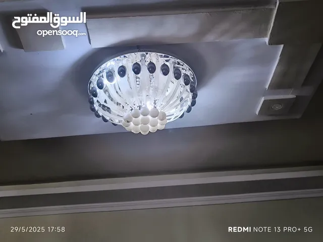إضاءة غرفة ضيوف