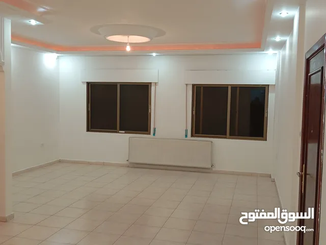 شقة للايجار في ضاحية الرشيد طابق ثاني مساحة 170م.