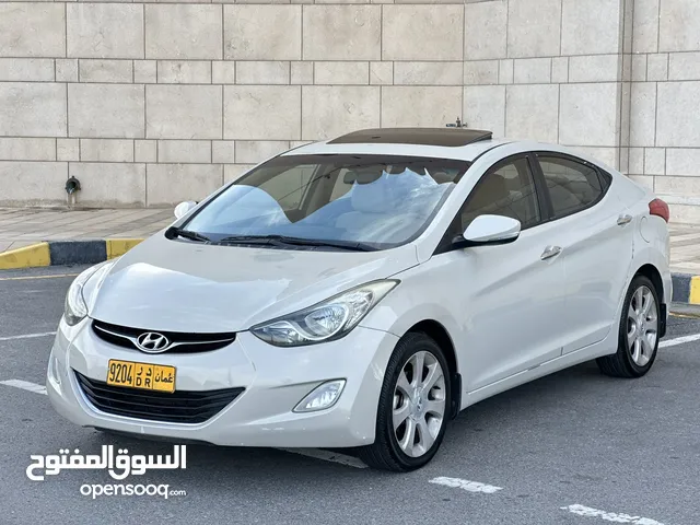 Used Hyundai Elantra in Al Dakhiliya
