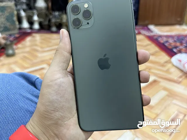 ايفون 11 برو ماكس 256 بطاريه 81 مامفتوح وتر بروض نضافه 100% مكفول