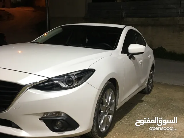 للبيع او البدل على جيب ياباني مازدا 3 السيارة الف الف