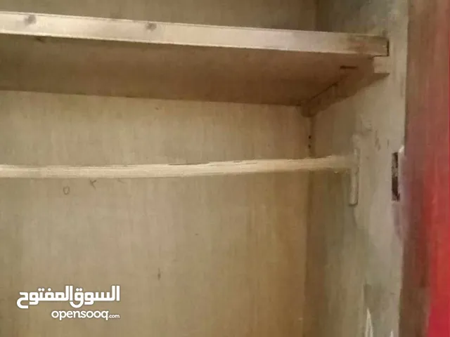 كنتور 5ابواب خشب قديم بحاله جيده