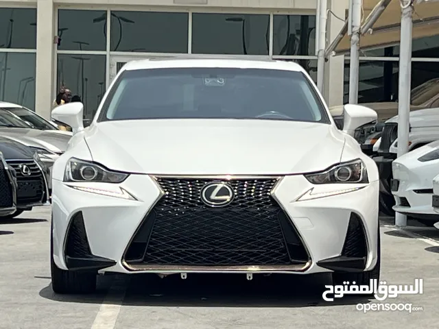 Lexus is200T 2017