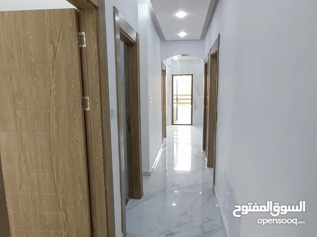 205 m2 3 Bedrooms Apartments for Sale in Amman Daheit Al Aqsa