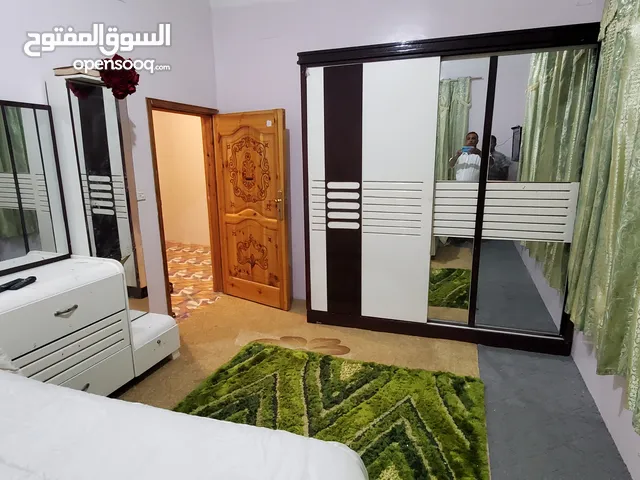 شقه مفروشه في مفرق جبله جوار الفضاء مول جوار المعهد المهني