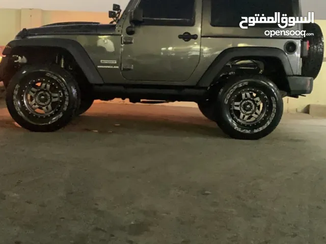 Android Auto Used Jeep in Al Batinah