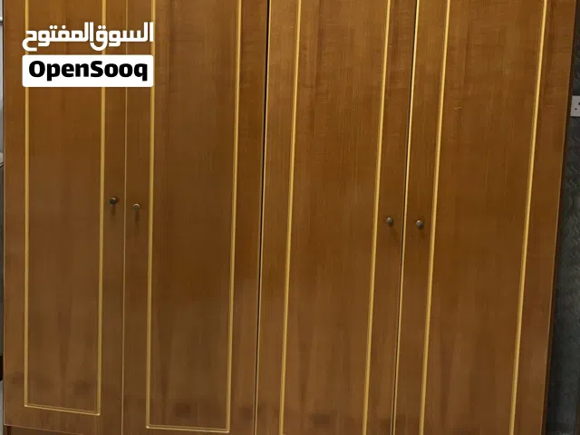 خزانة للبيع