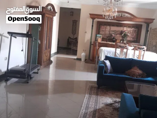 200 m2 3 Bedrooms Apartments for Sale in Cairo Heliopolis