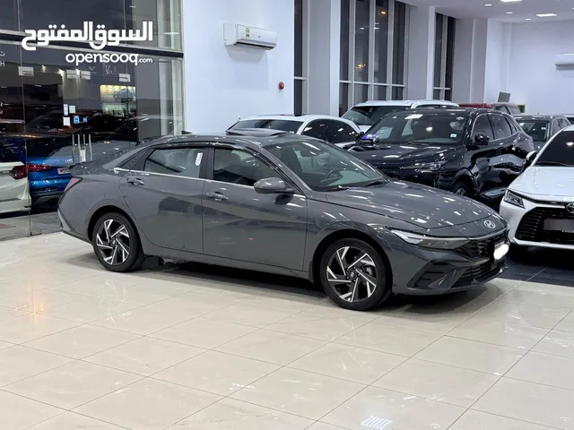 Hyundai Elantra 2024 (Grey)