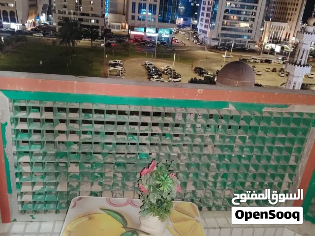 للايجار غرفة مفروشة مع بلكونة اطلالة على البحرالشقة  For rent, a furnished room with a balcony