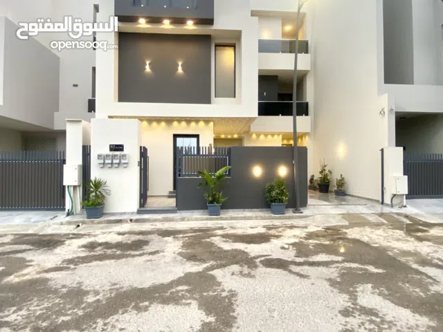 220 m2 3 Bedrooms Apartments for Sale in Tripoli Al-Serraj