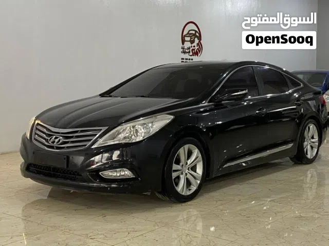 2013 هيونداي ازيرا Standard