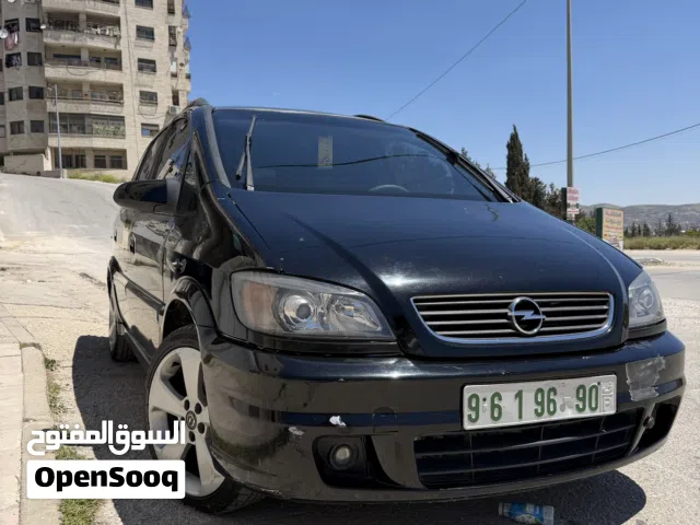 Used Opel Zafira in Nablus