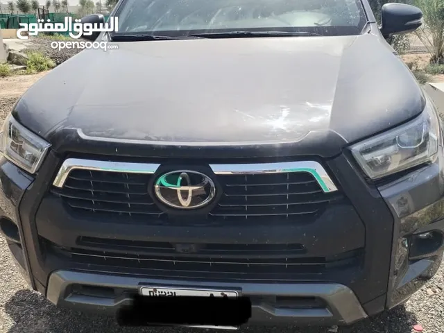 Used Toyota Hilux in Abu Dhabi
