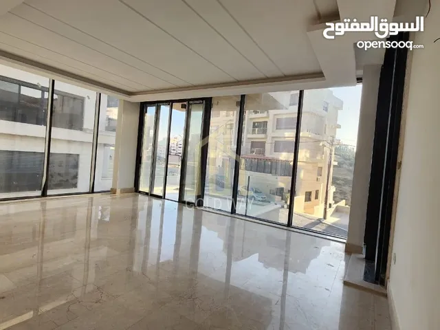 240 m2 4 Bedrooms Apartments for Sale in Amman Al-Thuheir