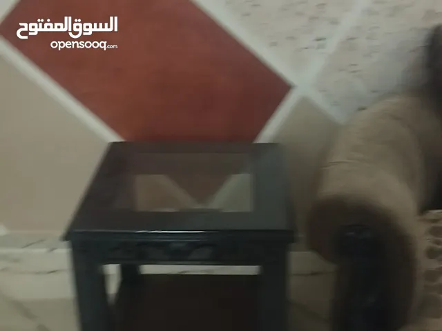 كنب غرفة ضيوف مع اسكملات لاتيه قوي جدا