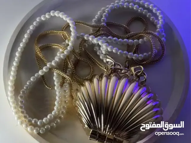 Luxury Elegant Pearl Mini Shell Bag for Women – Metallic Gold Crossbody Purse