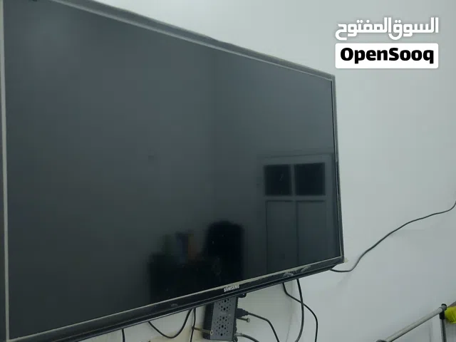 شاشة 42 شبه جديدة سامسونج