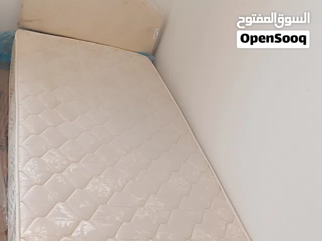 single bed ( 90 × 50)