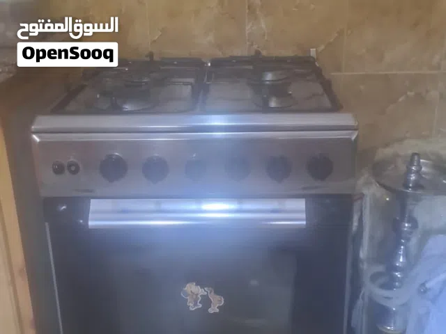 غاز مع فرن 4 عيون للبيع