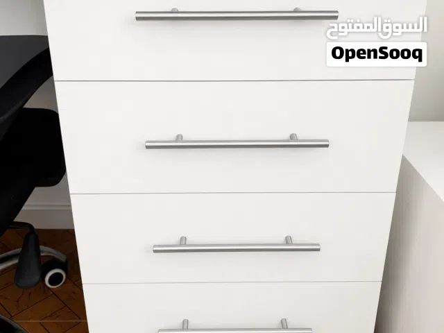 مكتب دراسة / تسريحة للبيع