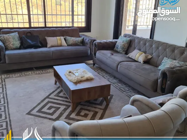 شقه مميزة جدا مفروشه للايجار المصايف قرب تكسي المصايف