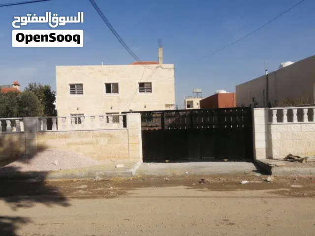 140 m2 4 Bedrooms Apartments for Rent in Mafraq Other