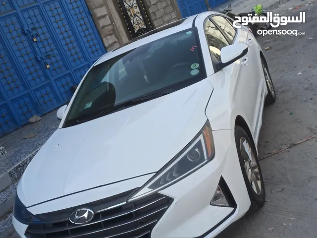 Hyundai Elantra 2019 in Aden