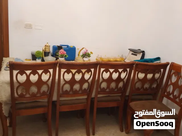 طاوله عائليه كبيره