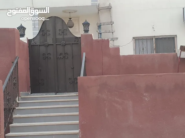 عمارة للبيع حوض قرقش قرب مسجد بدريه الجاسم