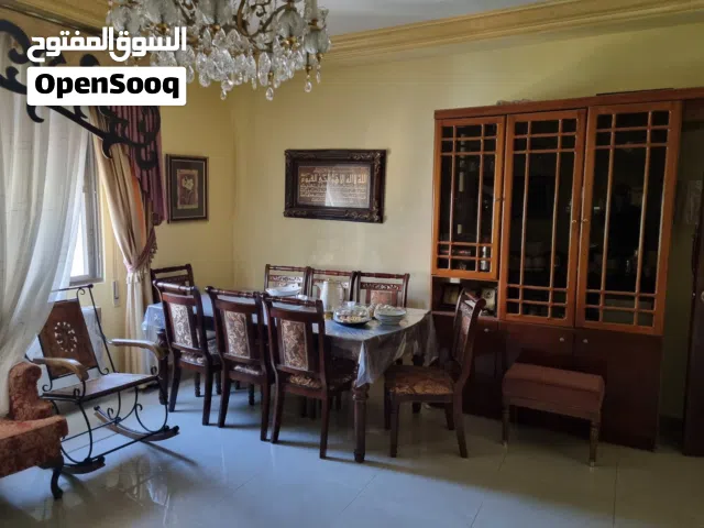 شقه قرب دوار الجاذبيه بموقع مميز