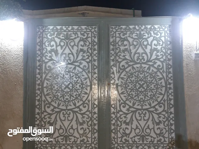 200 m2 5 Bedrooms Townhouse for Sale in Basra Al Jameea