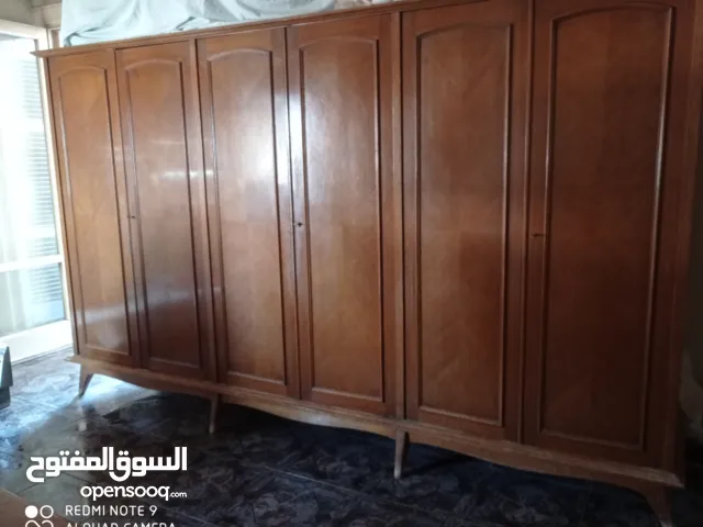 غرفه نوم كبيرة ومعاهم مرتبتين قطن كبار وتقال للجادين فقط التواصل عن طريق الواتساب