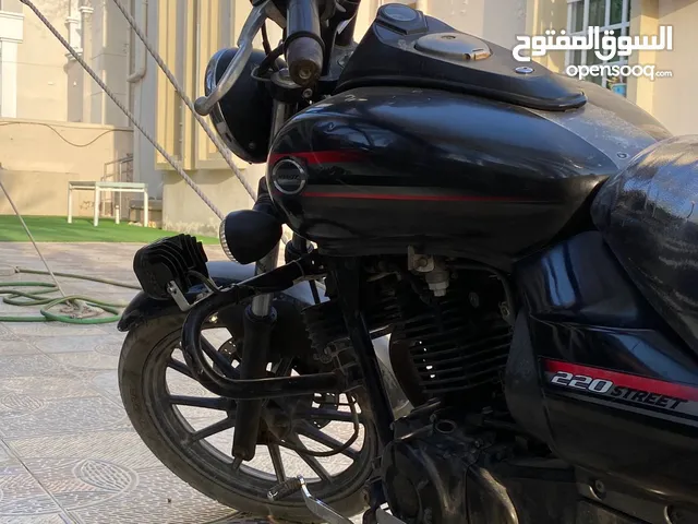 للبيع افنجر 220cc اقرى الوصف