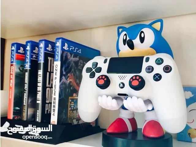 حاملة. يد تحكم بلايستيشن و هواتف